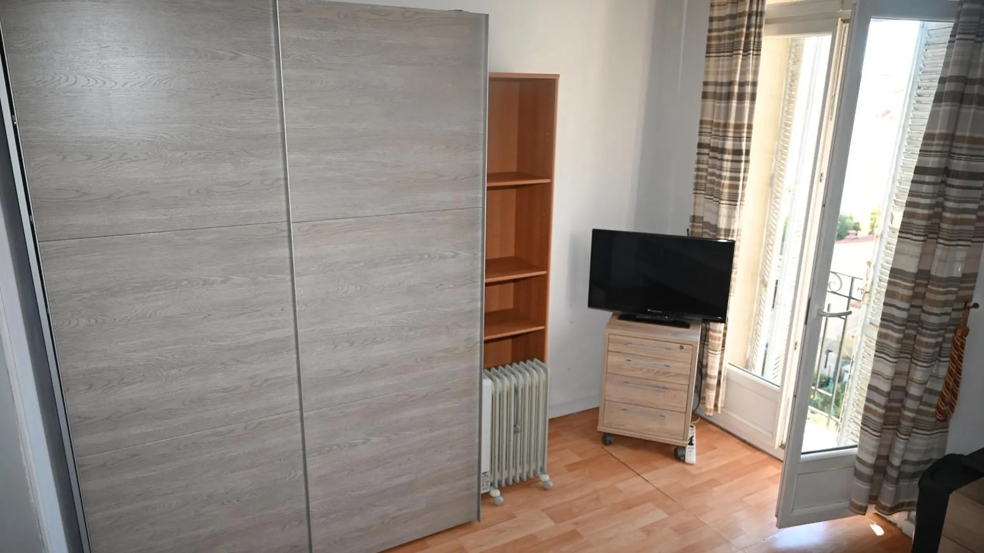 Chambre Meublee Cannes França